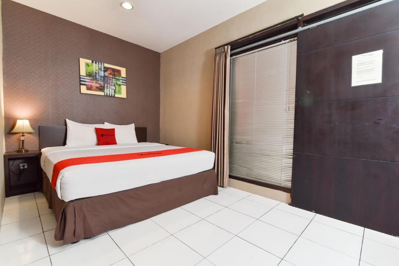 Reddoorz Plus @ Raya Legian Exterior photo